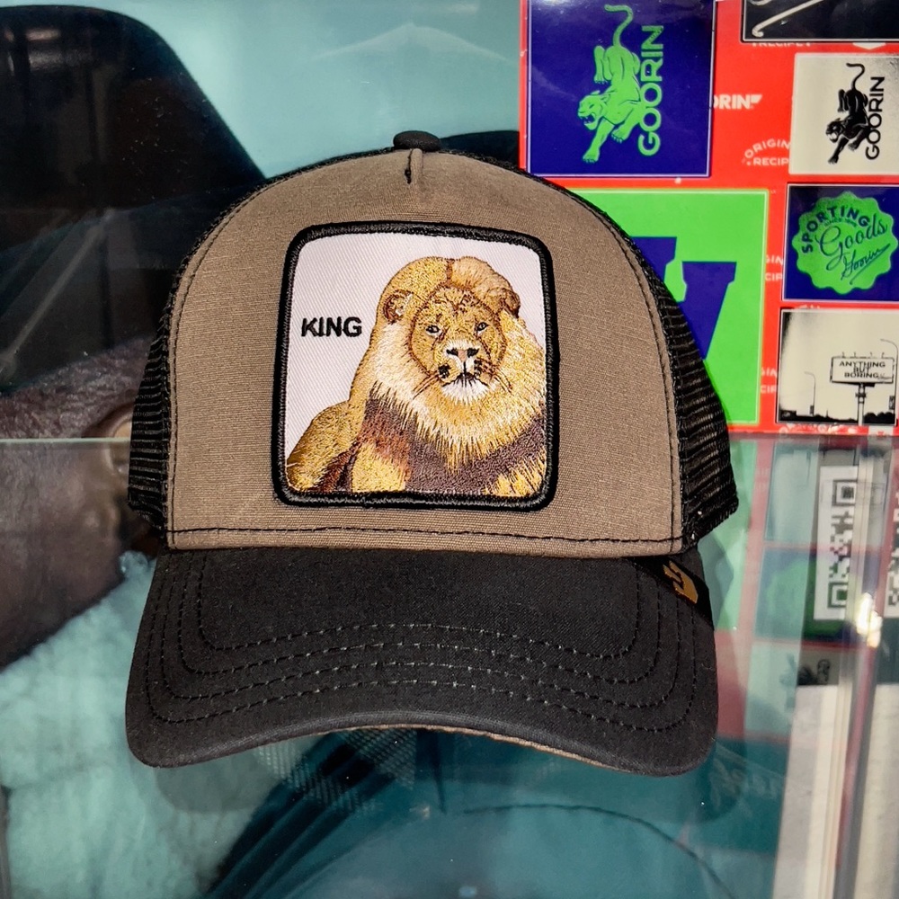 Goorin Bros King 🦁
